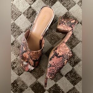 Old Navy Women's Exotic Print Mules